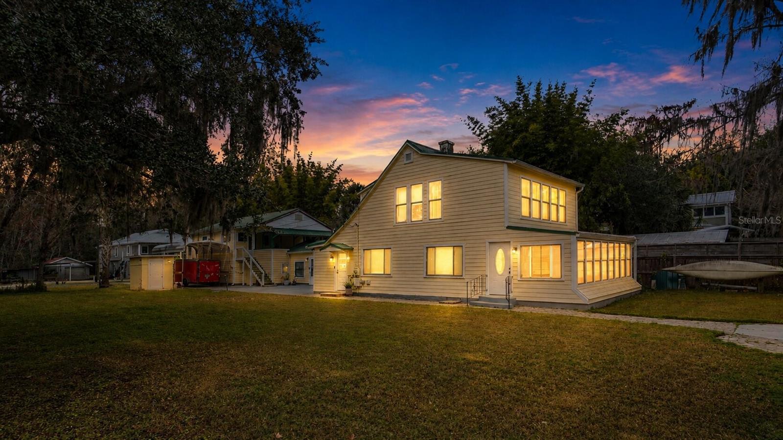 55316 Claire, Astor, FL 32102