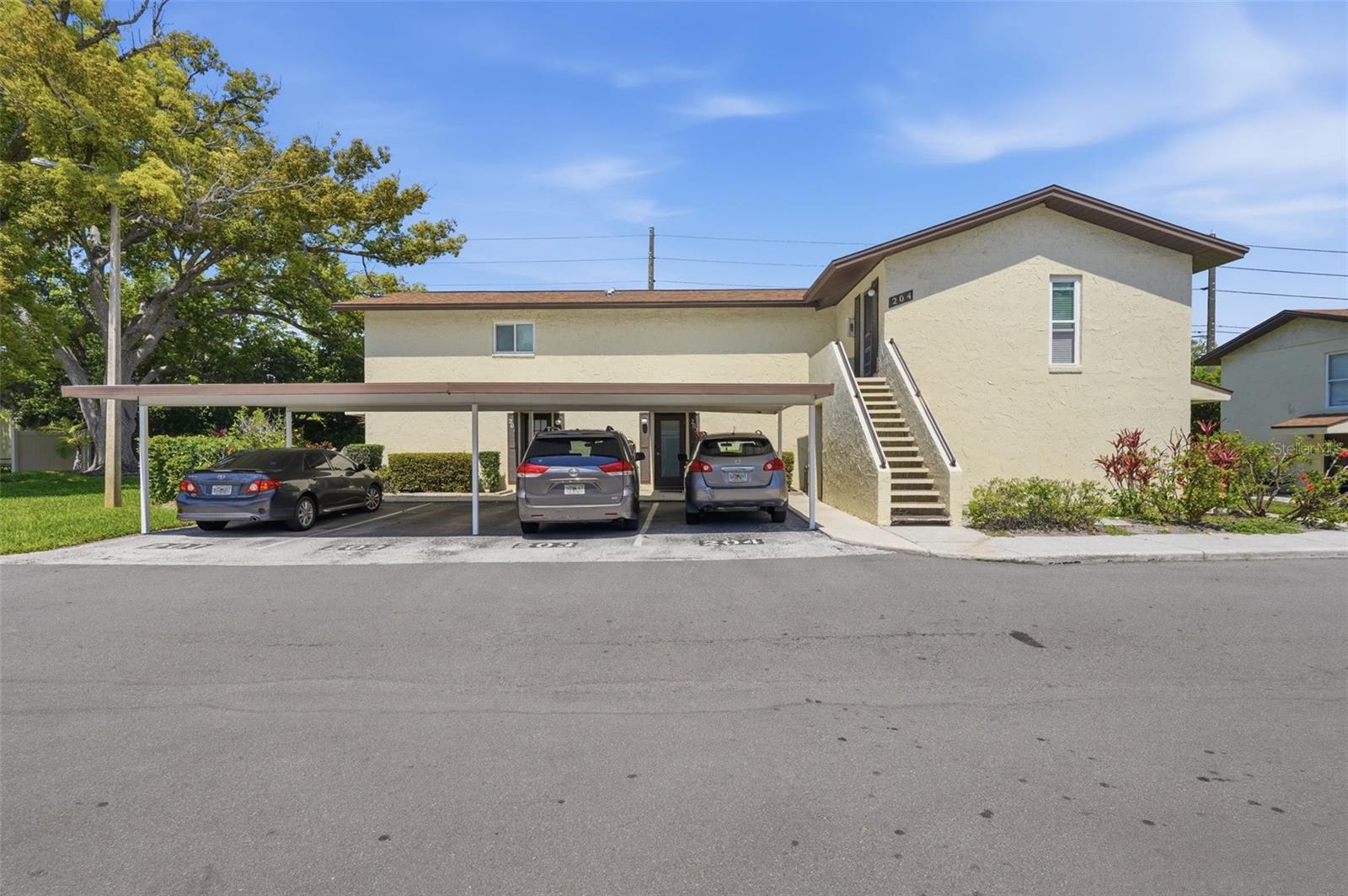 501 Bay Unit 202, Largo, FL 33770