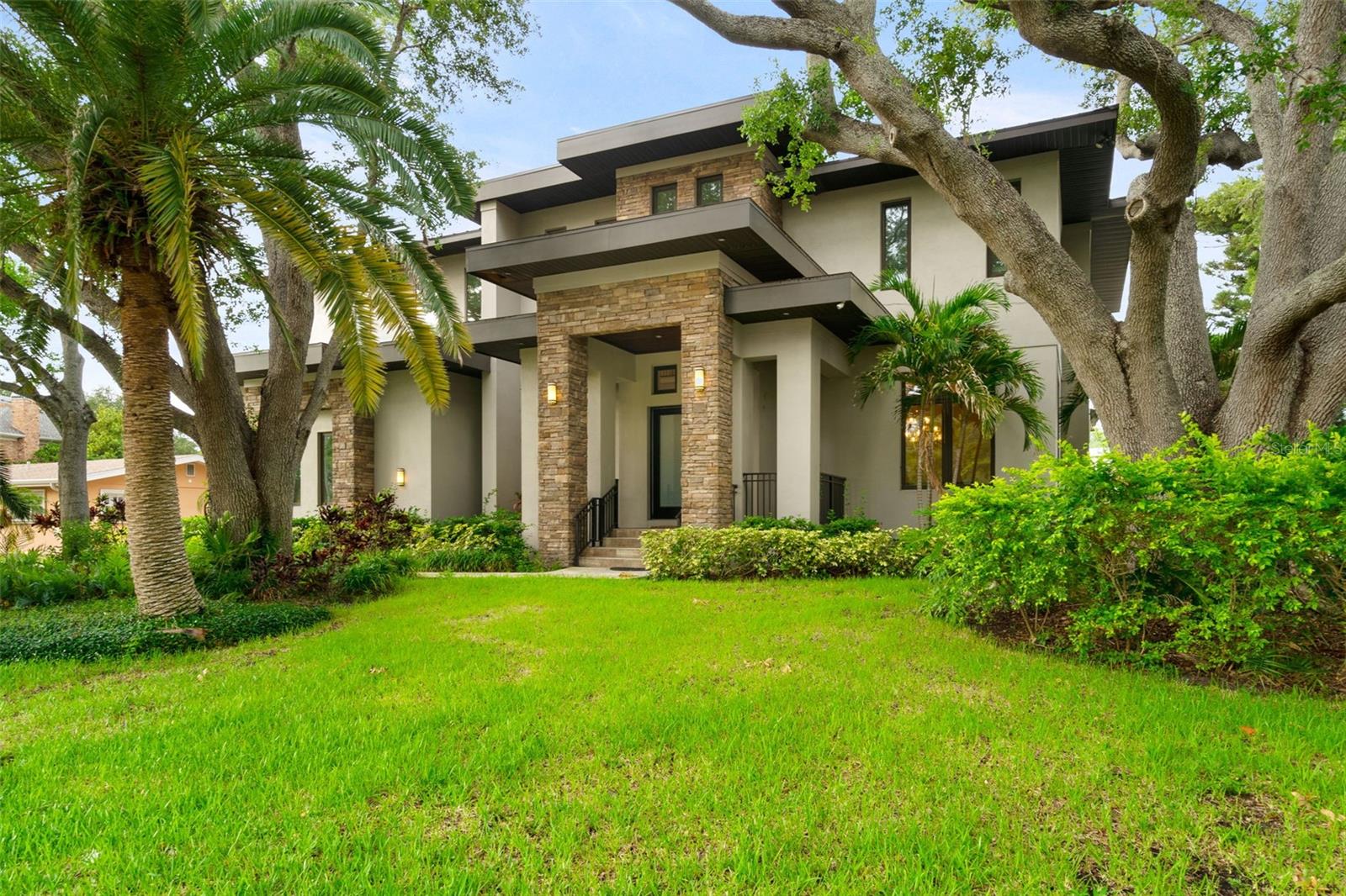 4905 Spring Lake, Tampa, FL 33629