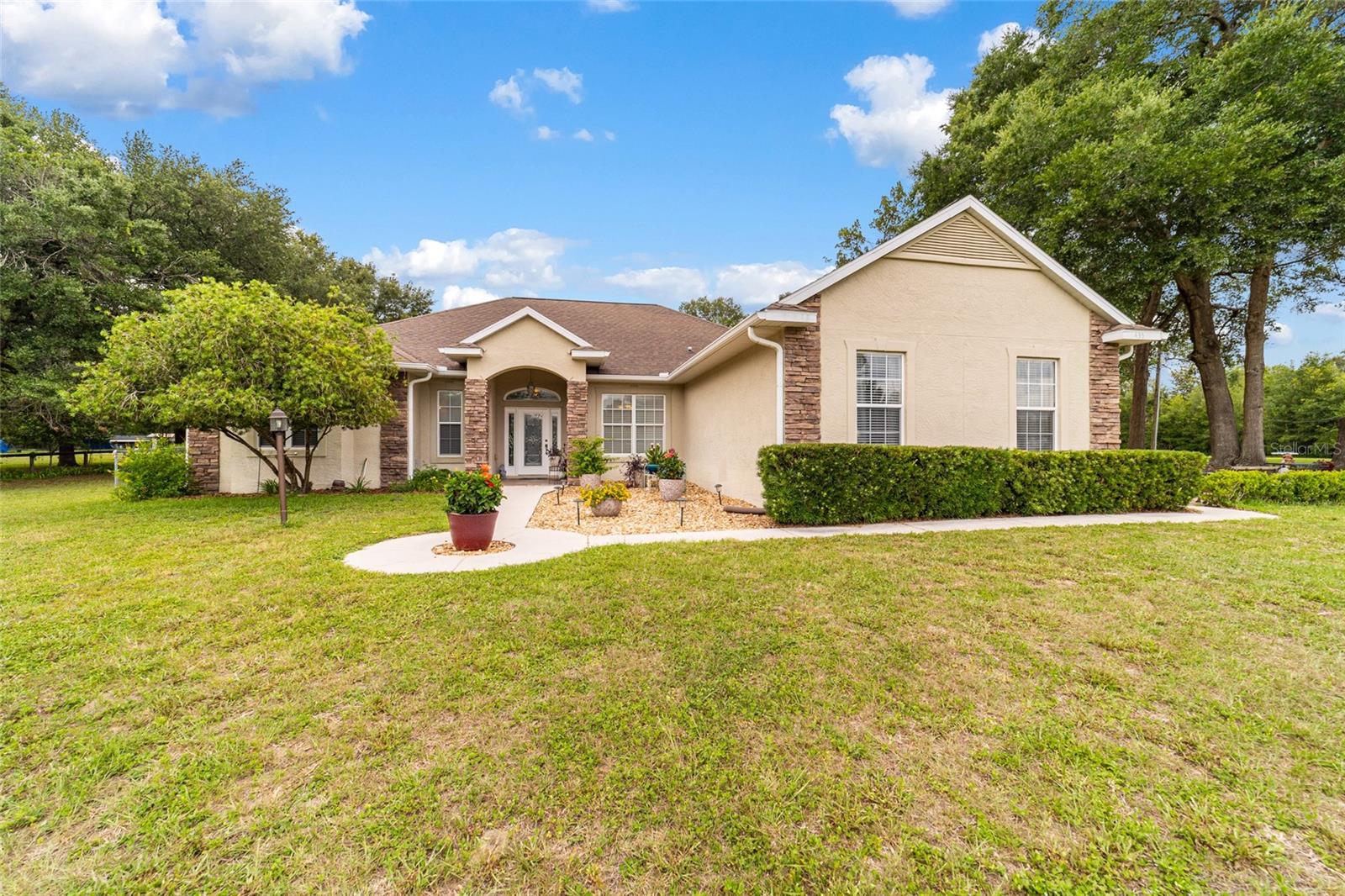435 155th Street, Citra, FL 32113