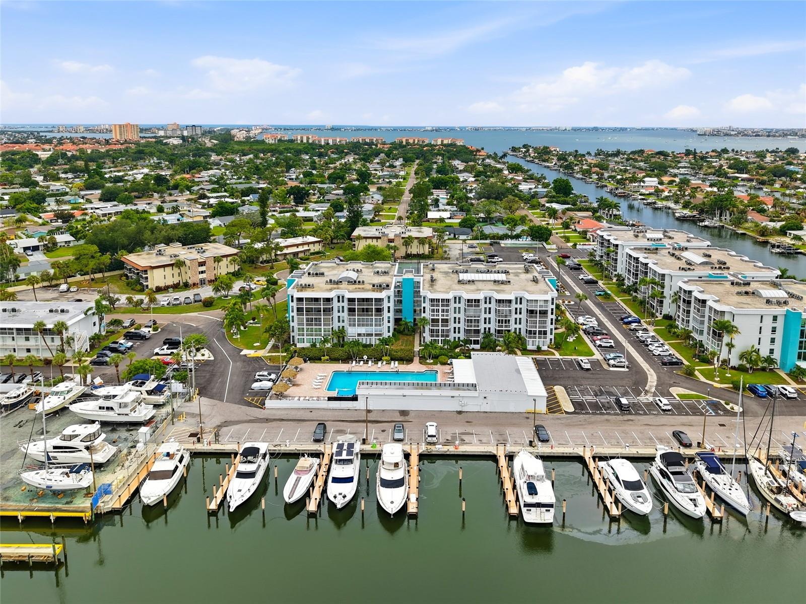 4900 38th Unit 404, St Petersburg, FL 33711