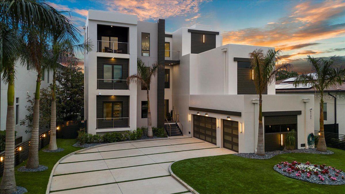 5131 Neptune, Tampa, FL 33609