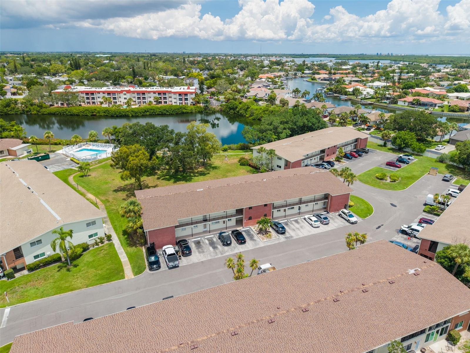 4550 Overlook Unit 152, St Petersburg, FL 33703