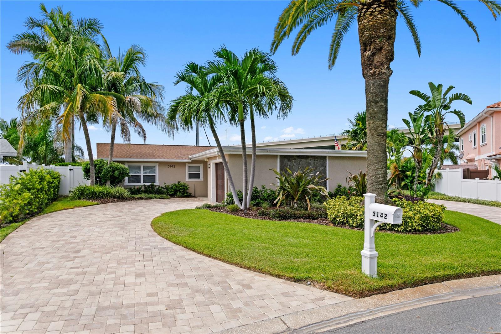 3142 Vina del Mar, St Pete Beach, FL 33706