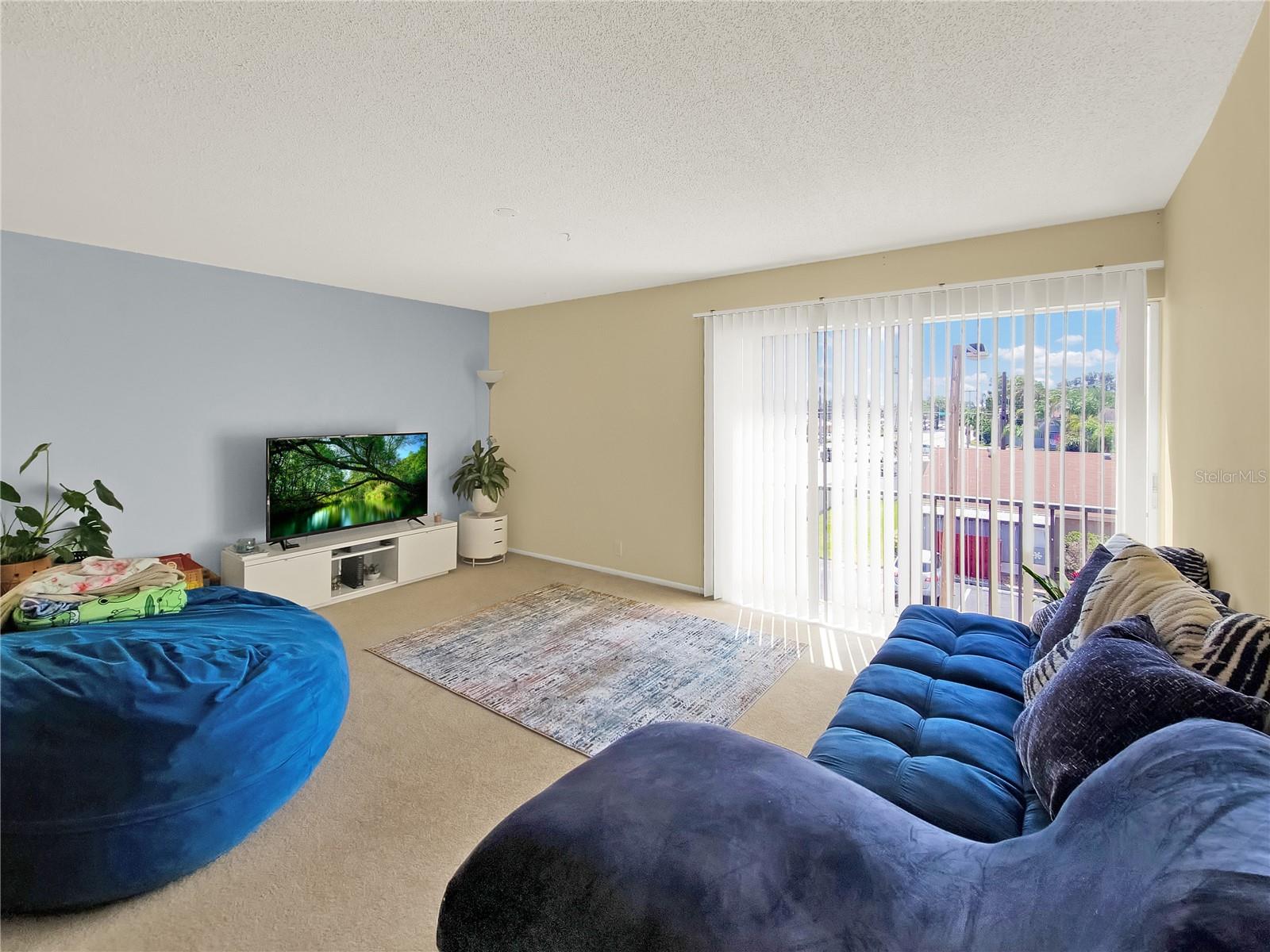 2763 Woodgate Unit 307, Sarasota, FL 34231