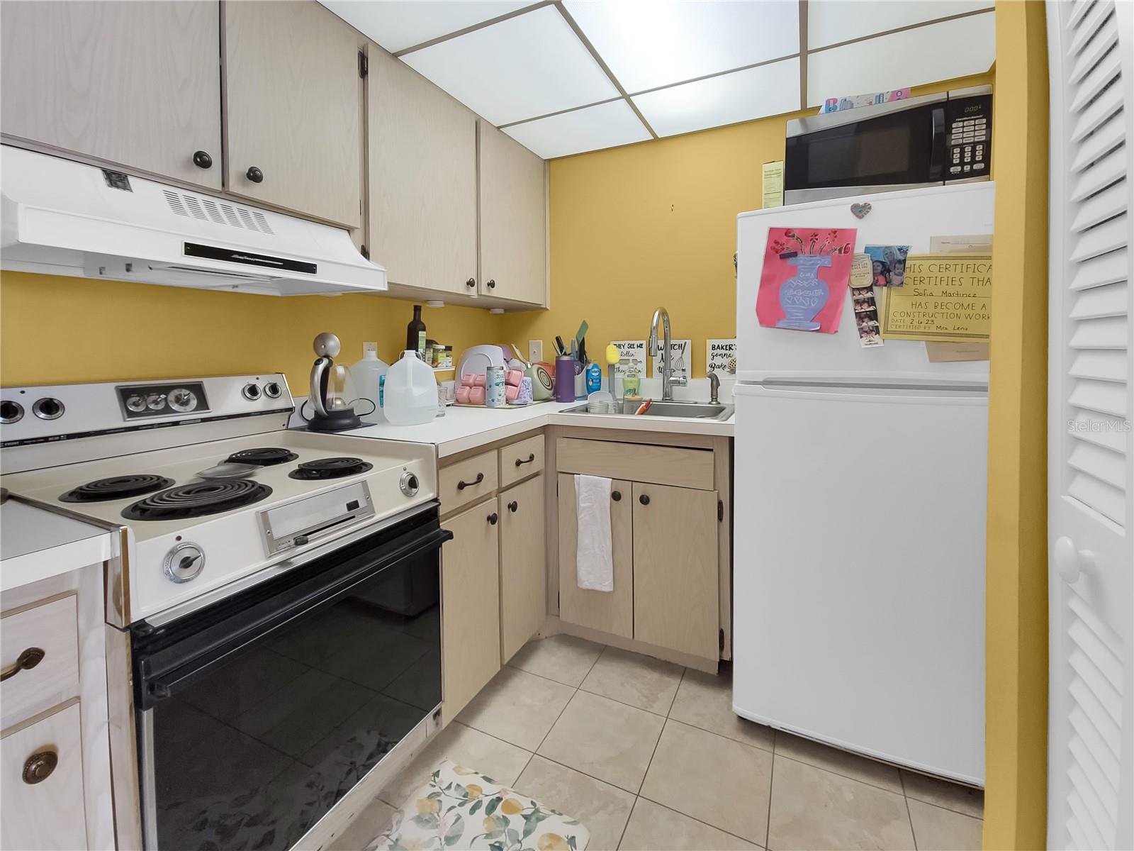 2763 Woodgate Unit 307, Sarasota, FL 34231