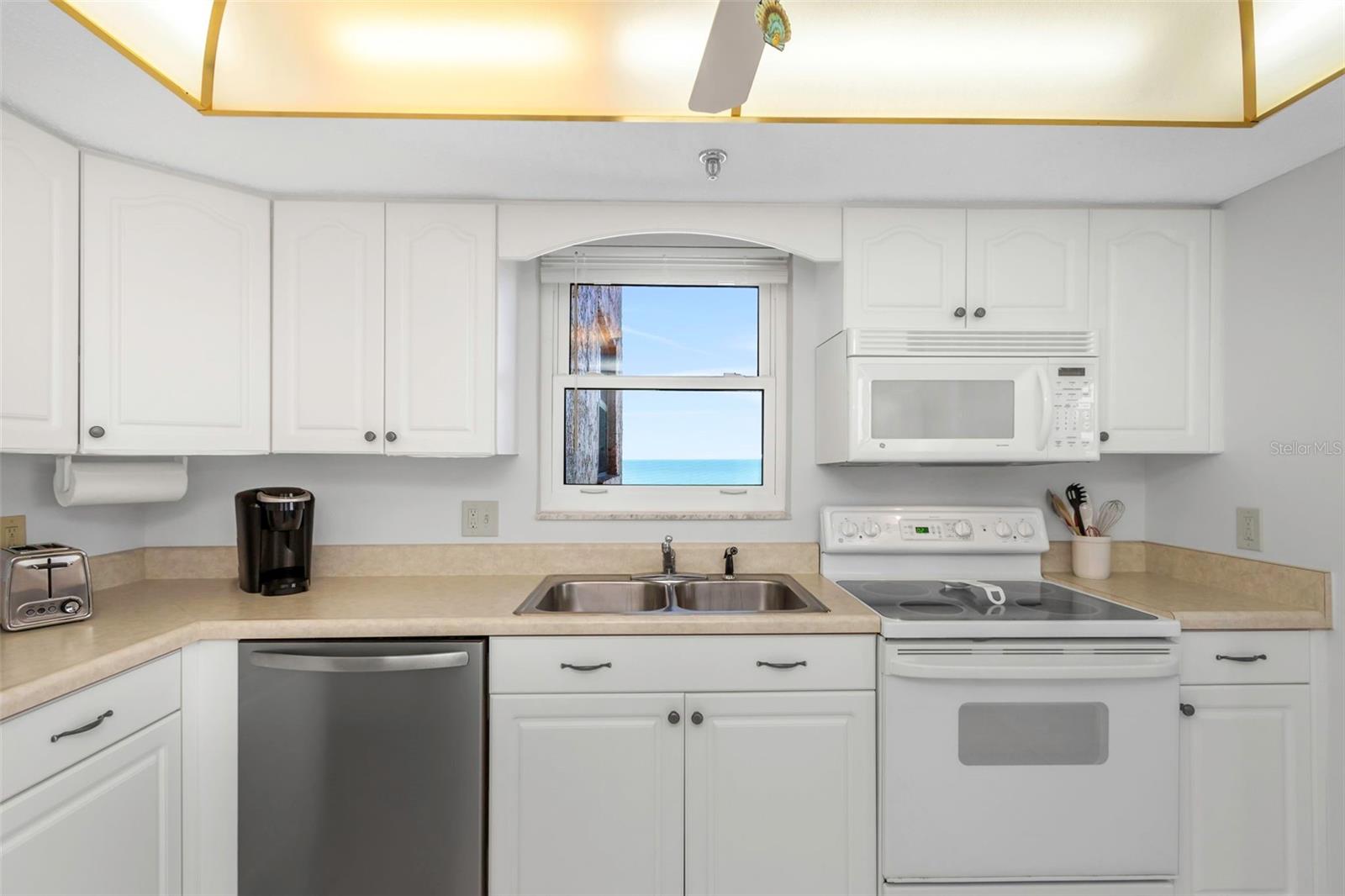 15316 Gulf Unit 604, Madeira Beach, FL 33708