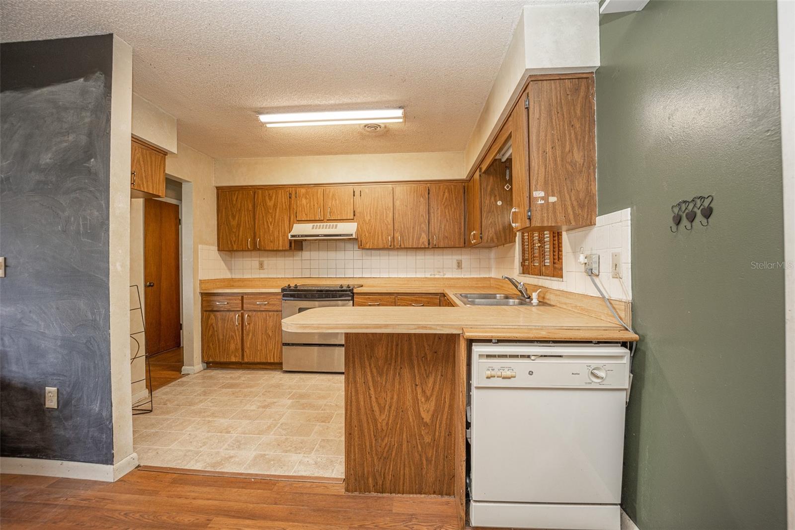 9701 Warm Springs, Coleman, FL 33521