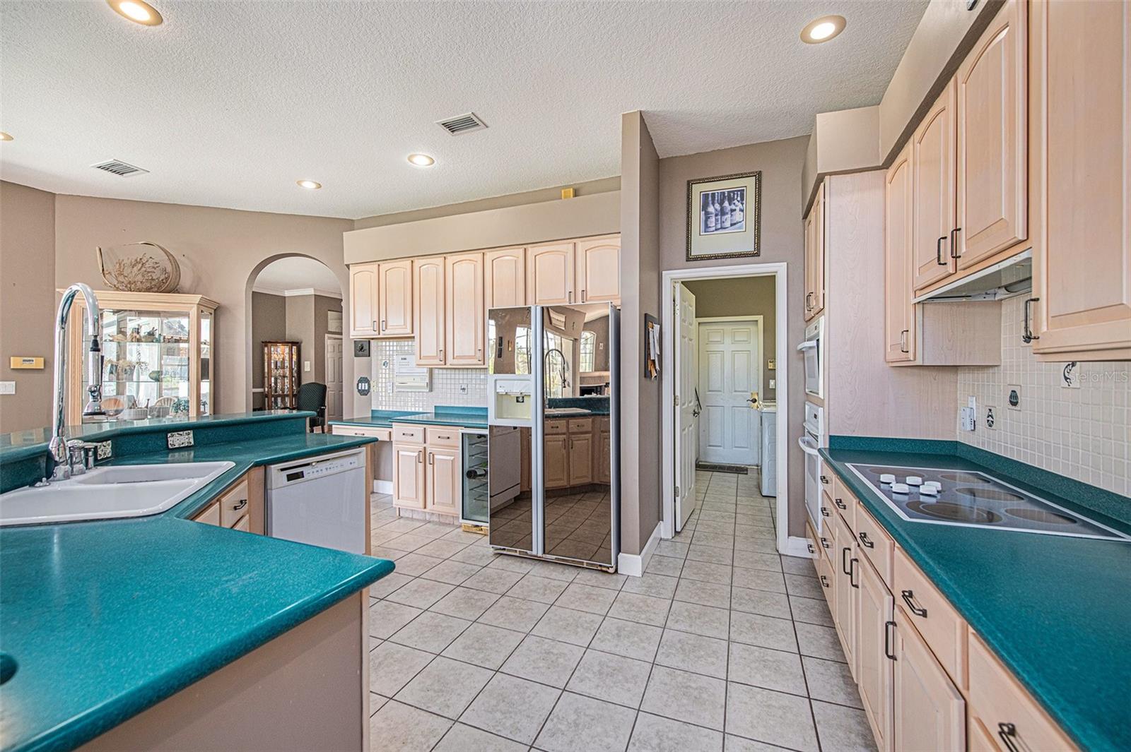 331 Lewis, Lithia, FL 33547