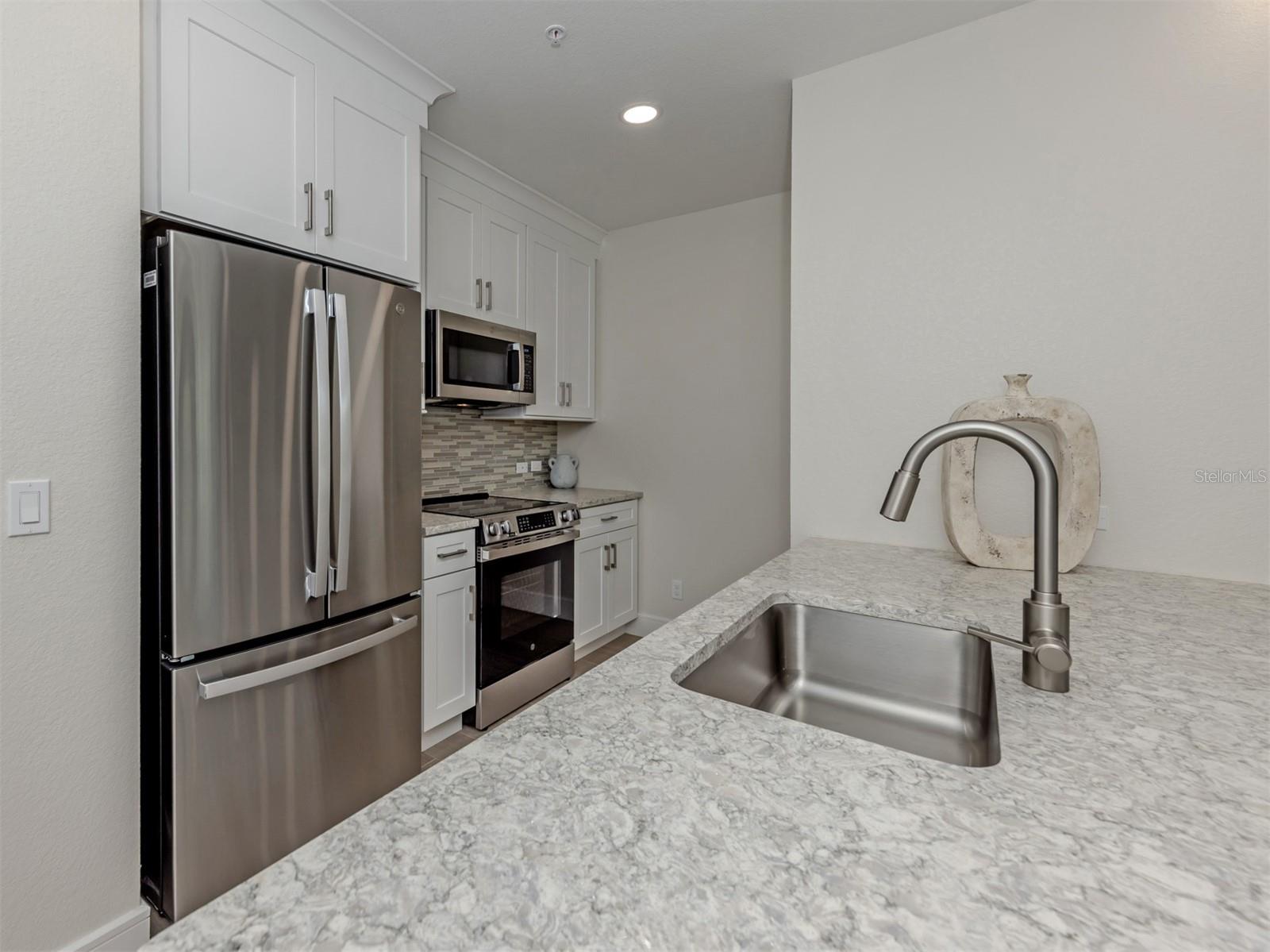 787 S. Tamiami Trail Unit 102, Venice, FL 34285