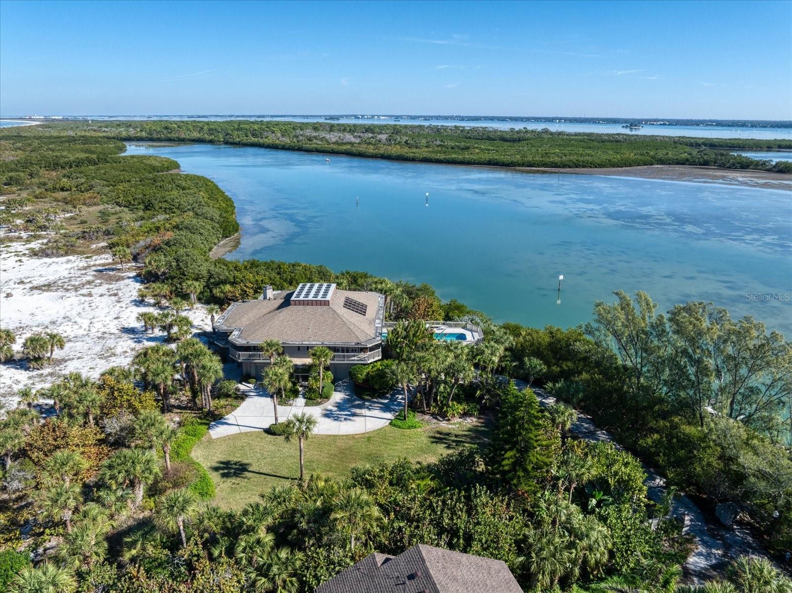 1198 Mandalay, Clearwater, FL 33767