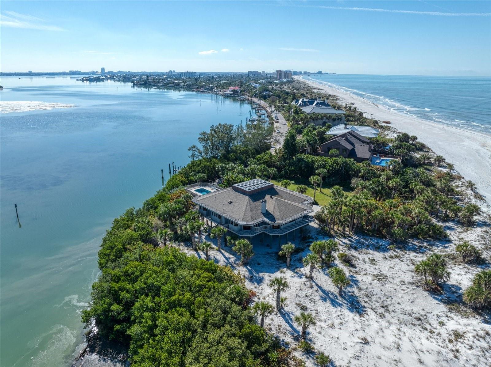 1198 Mandalay, Clearwater, FL 33767