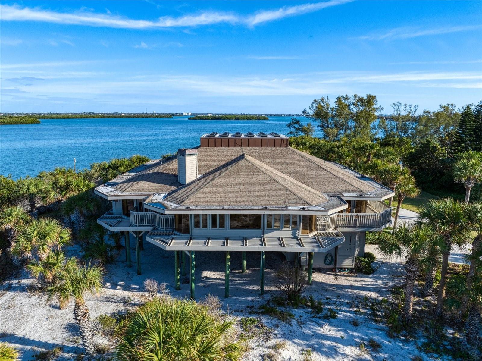 1198 Mandalay, Clearwater, FL 33767