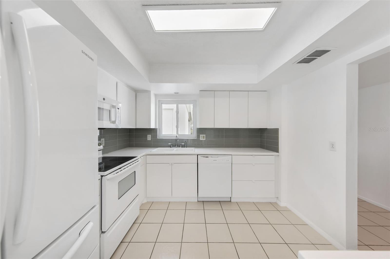 3915 Schwalbe Unit 128, Sarasota, FL 34235