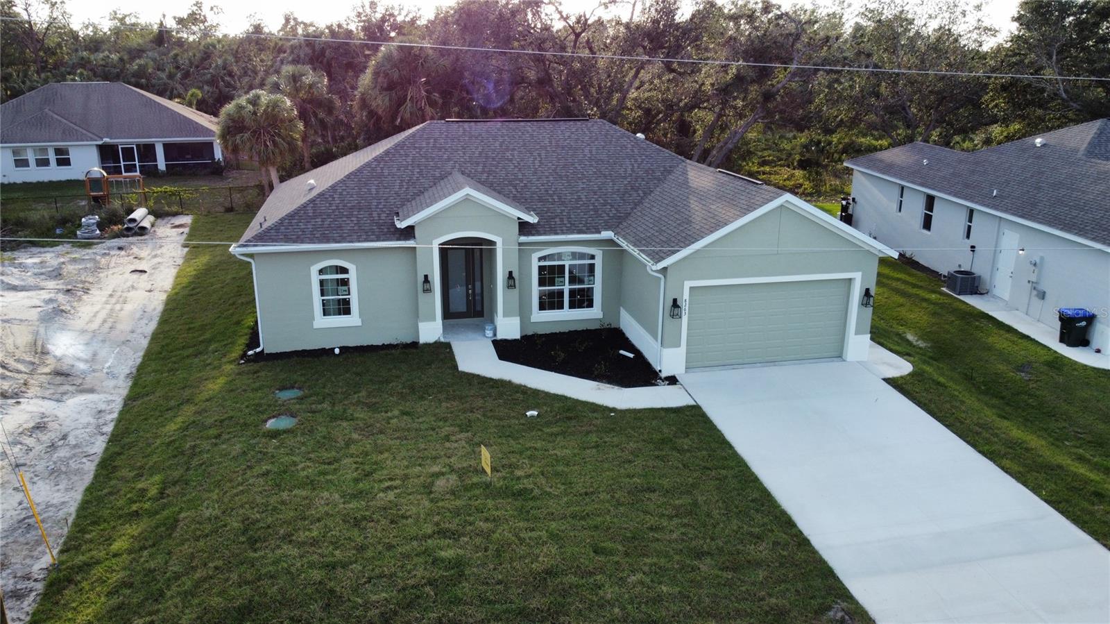 8233 Givlic, North Port, FL 34287