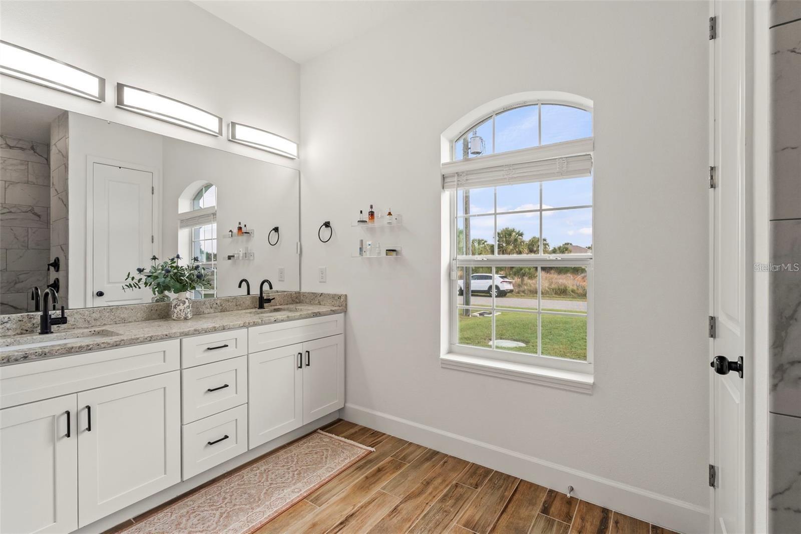 8233 Givlic, North Port, FL 34287