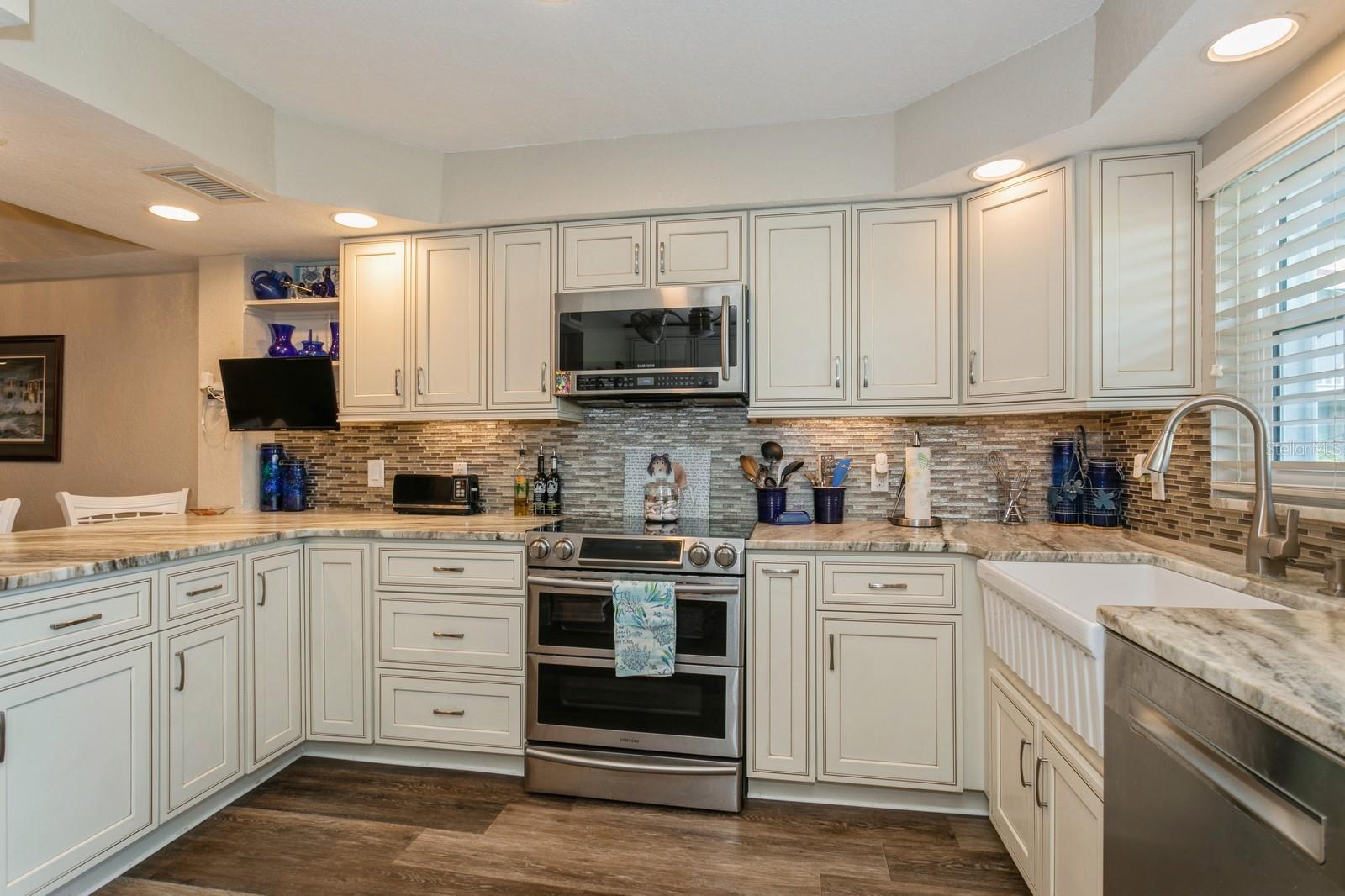 9166 Blind Pass, St Pete Beach, FL 33706
