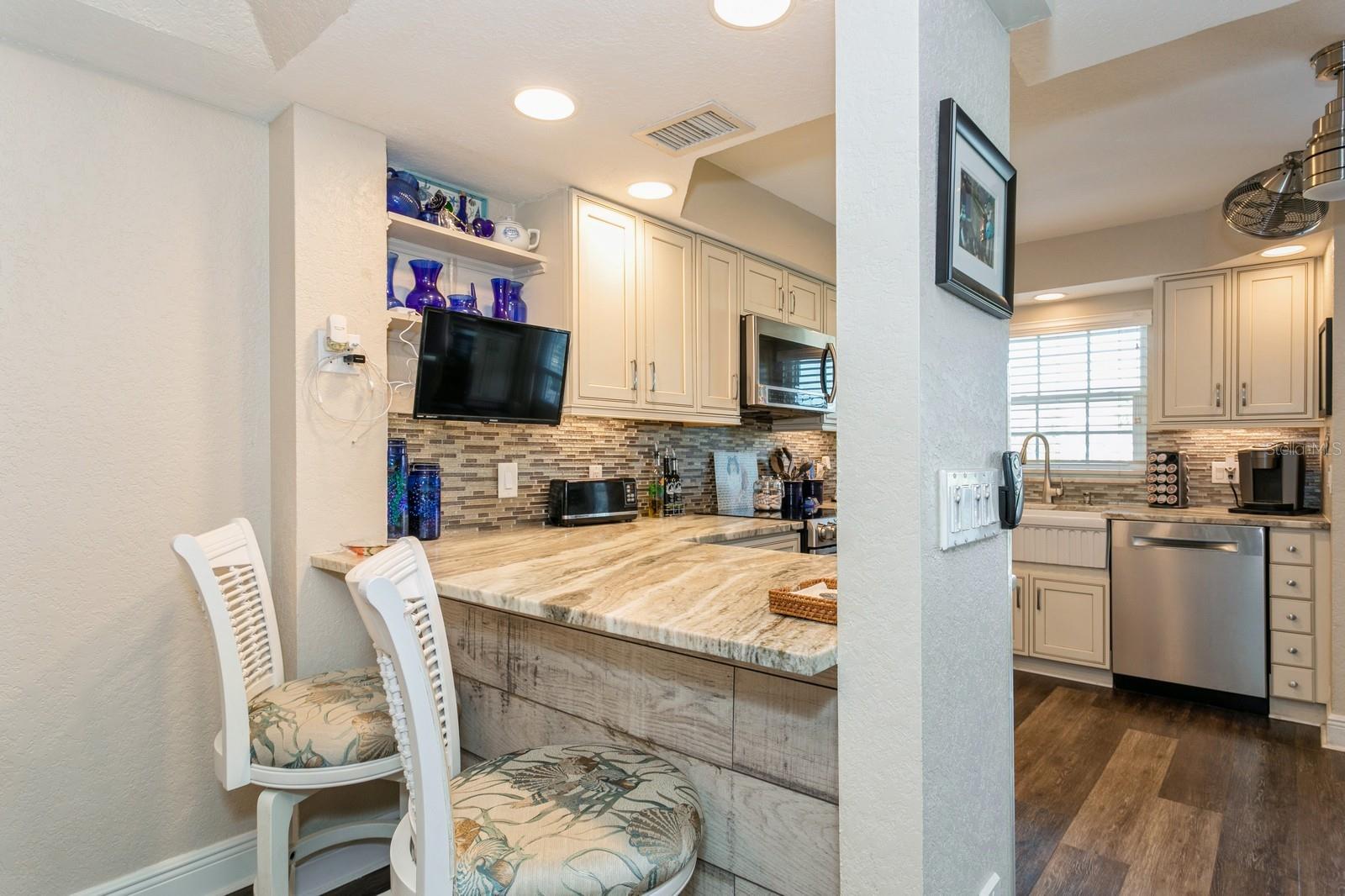 9166 Blind Pass, St Pete Beach, FL 33706