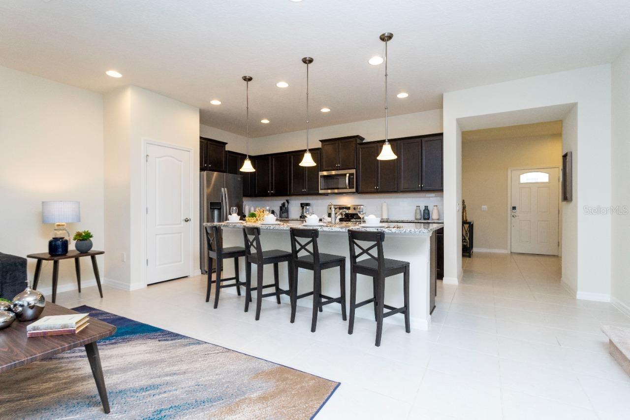 2429 Dubai, Kissimmee, FL 34747