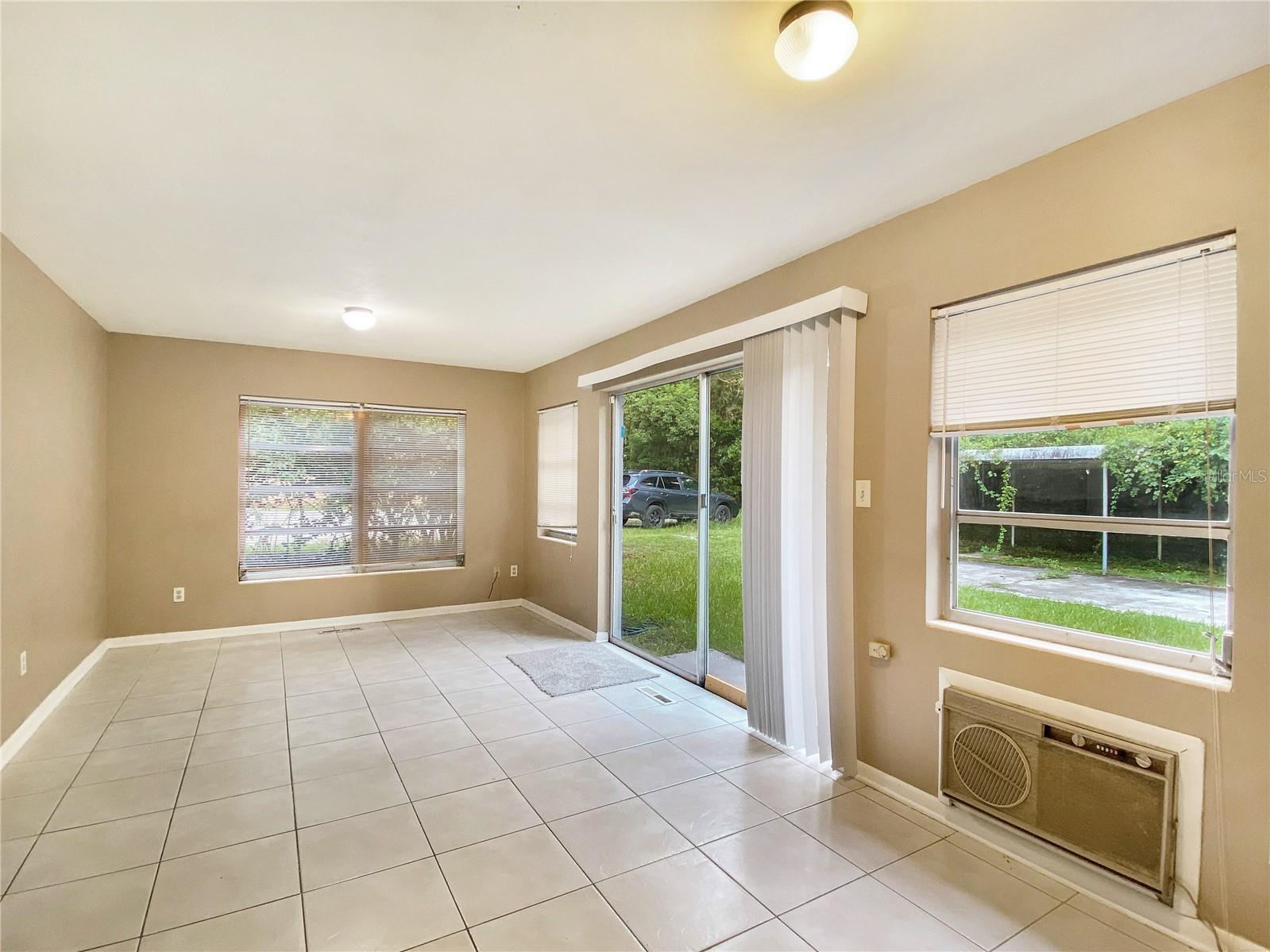 1119 11th, Gainesville, FL 32601