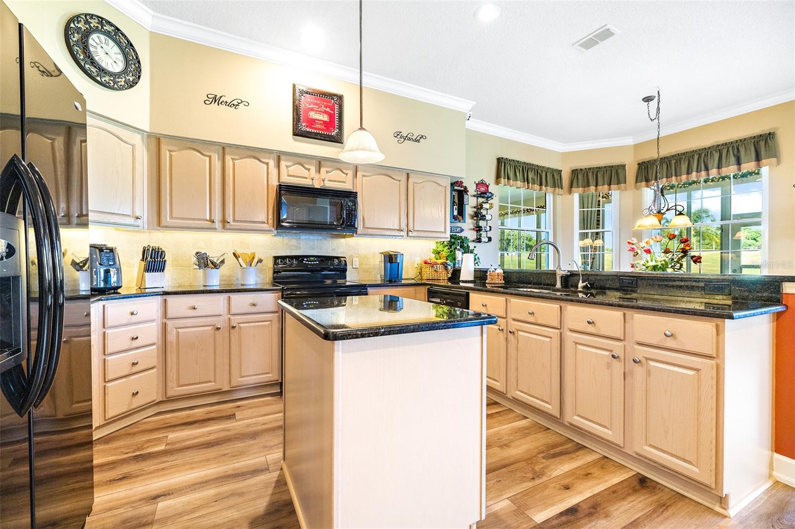 7042 Montreal, Lakeland, FL 33810