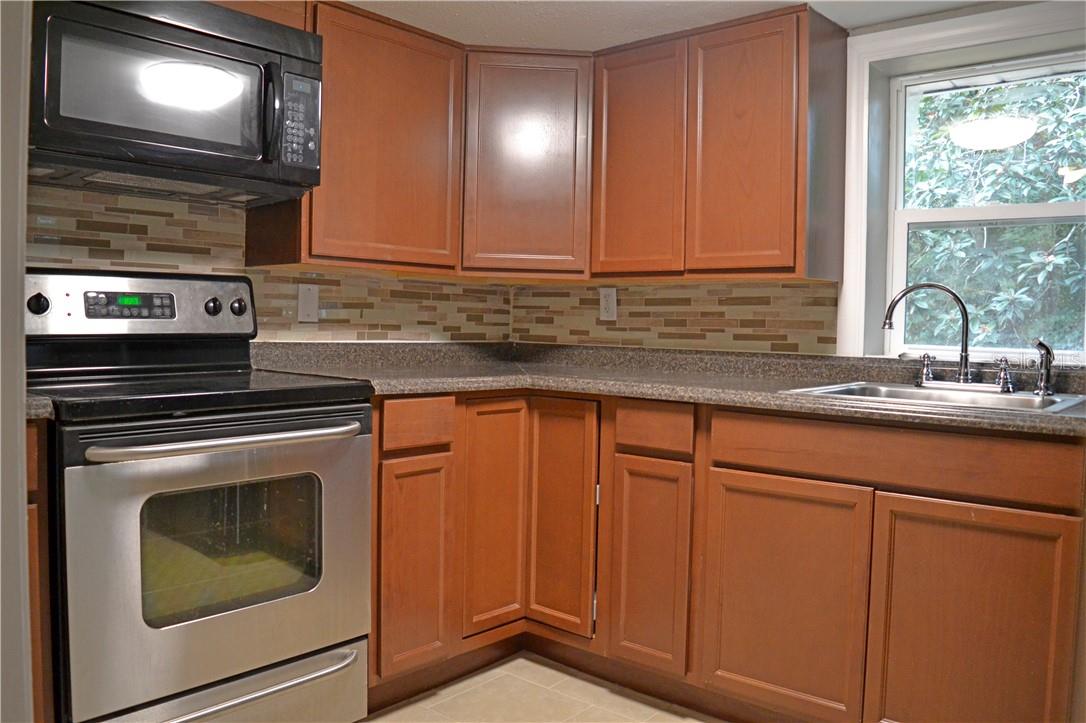 647 Delaware, Deland, FL 32720
