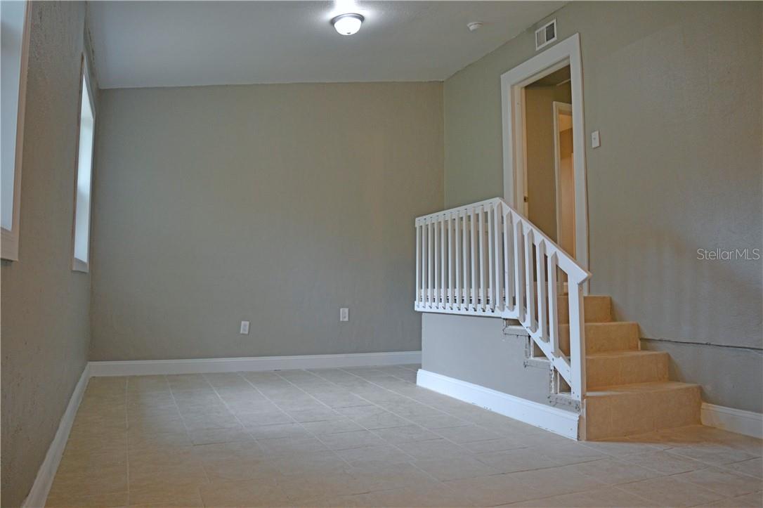 647 Delaware, Deland, FL 32720
