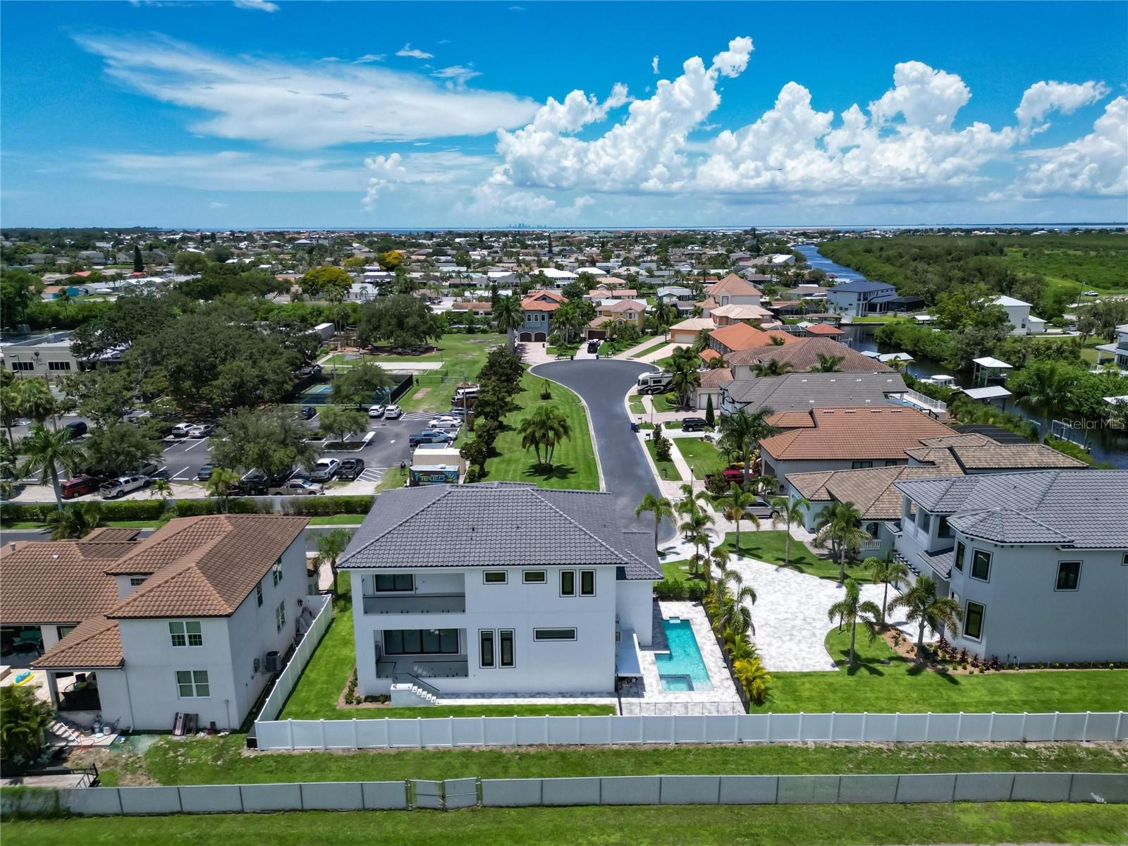 517 Treviso, Apollo Beach, FL 33572