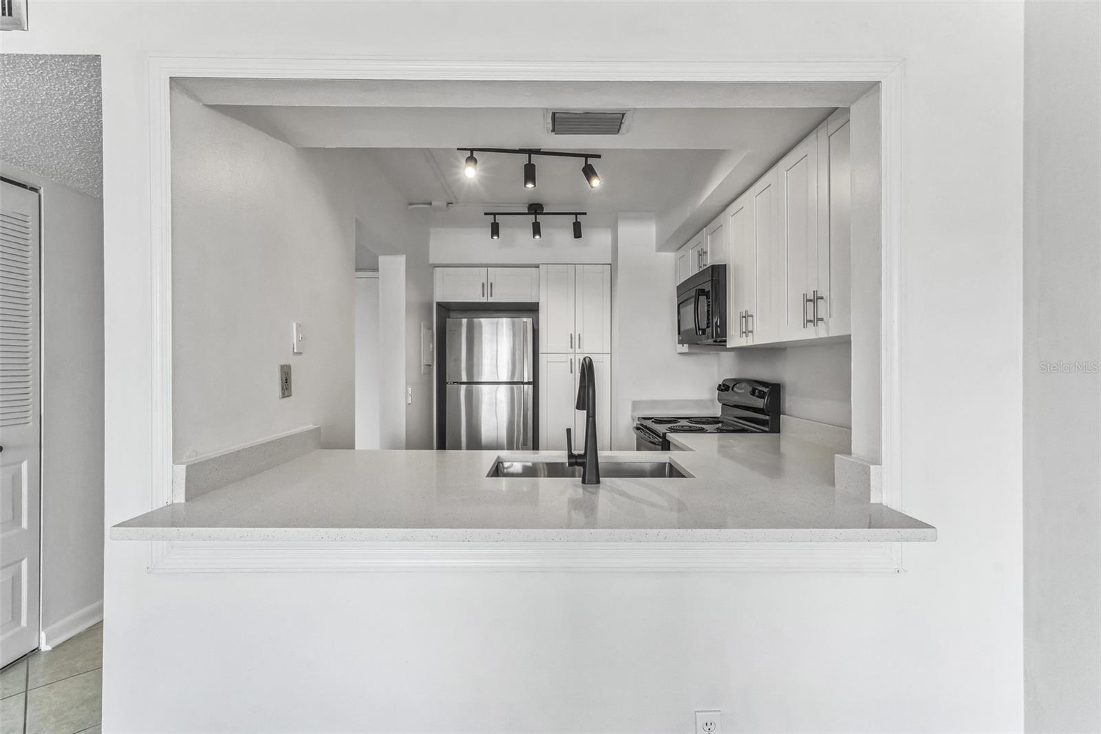 6219 Palma del Mar Unit 301, St Petersburg, FL 33715