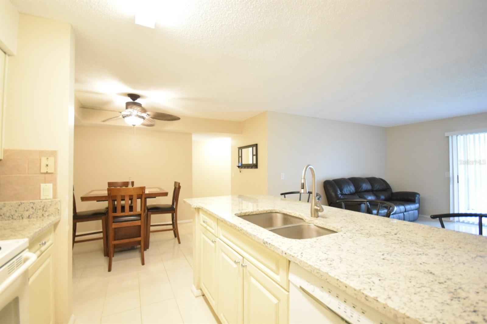 9481 Highland Oak Unit 1402, Tampa, FL 33647