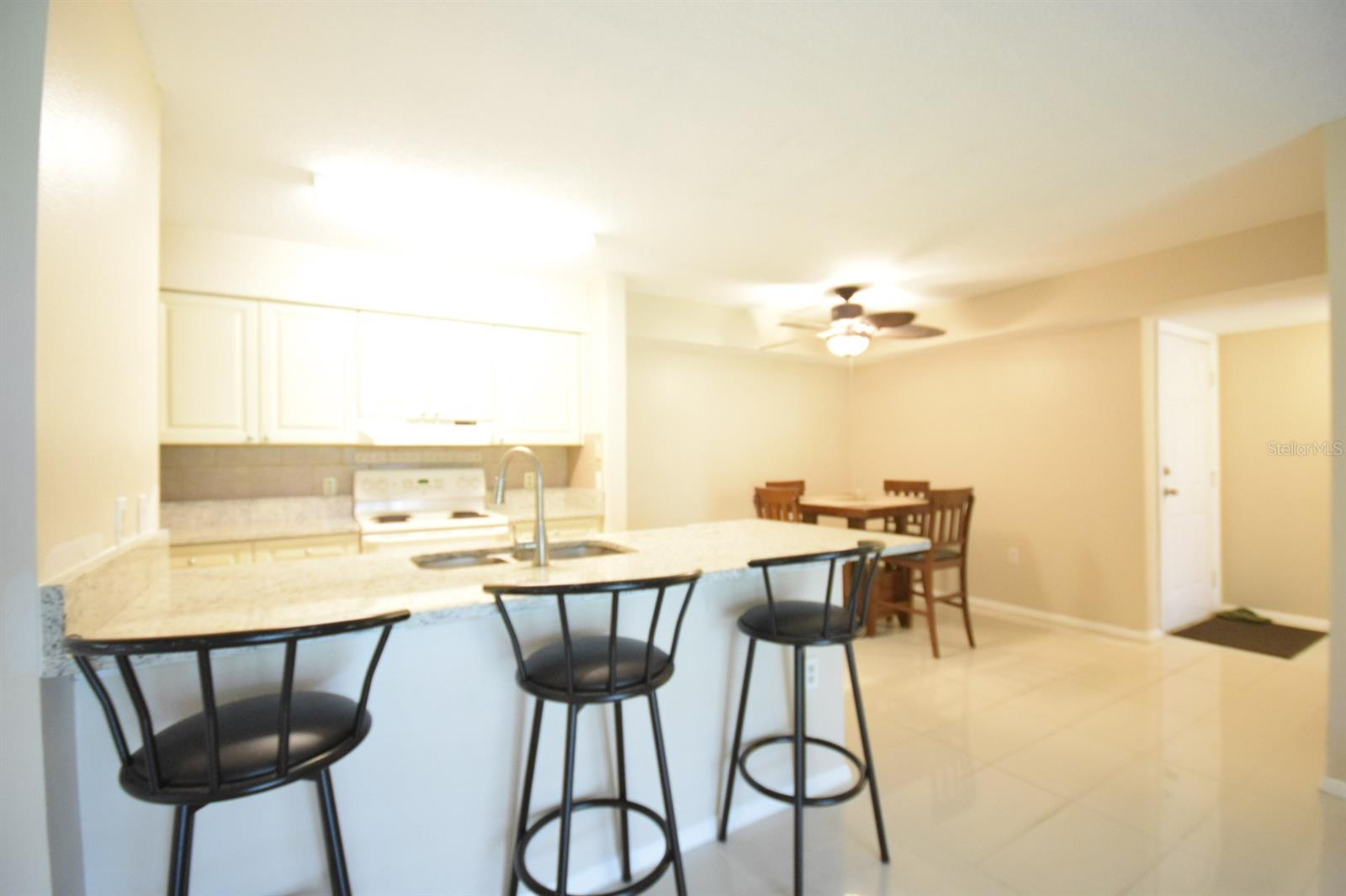 9481 Highland Oak Unit 1402, Tampa, FL 33647