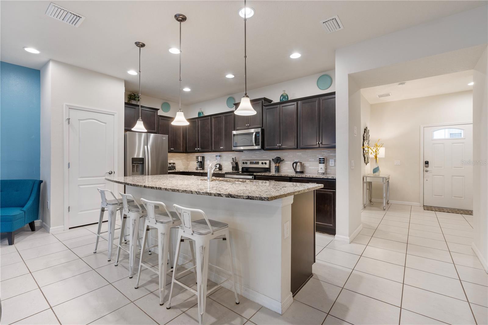 2428 Dubai, Kissimmee, FL 34747