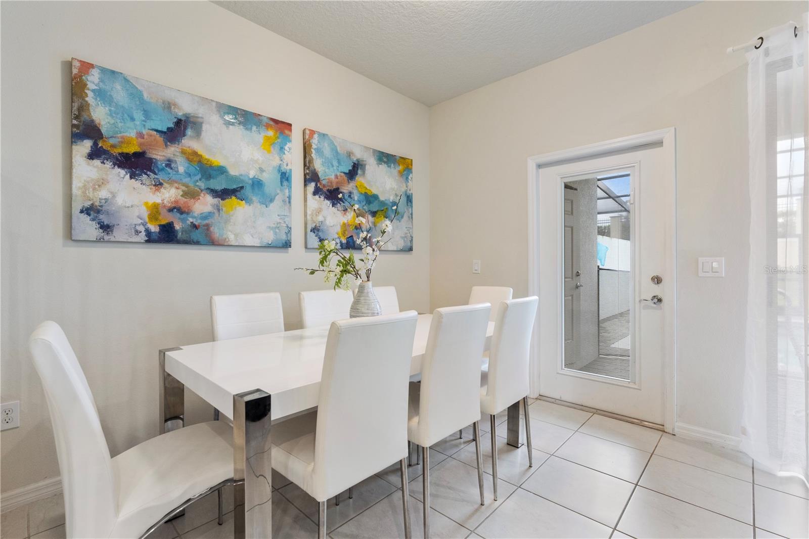 2428 Dubai, Kissimmee, FL 34747
