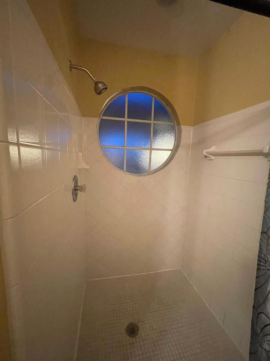 2456 Sweetwater Club Unit 20, Kissimmee, FL 34746