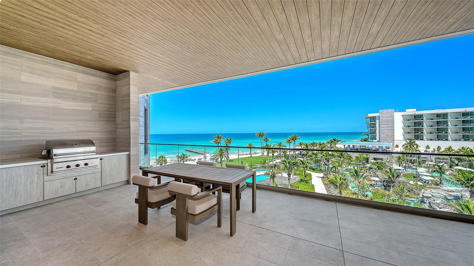 1561 Gulf of Mexico Unit 403, Longboat Key, FL 34228