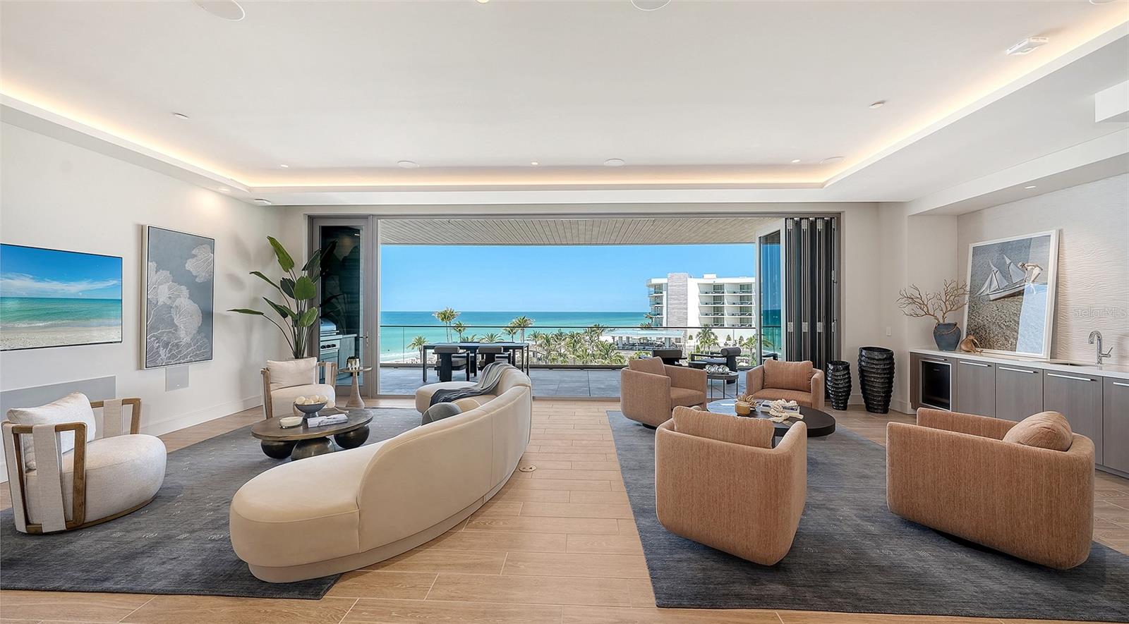 1561 Gulf of Mexico Unit 403, Longboat Key, FL 34228
