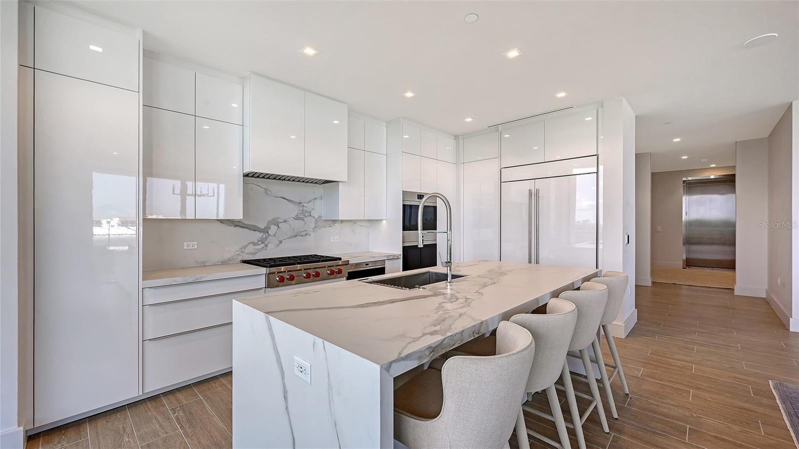 1591 Gulf of Mexico Unit 413, Longboat Key, FL 34228
