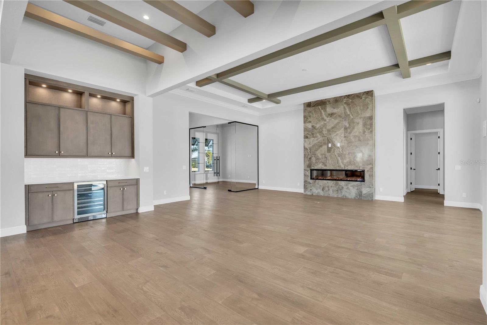 1018 Blue Shell, Sarasota, FL 34240