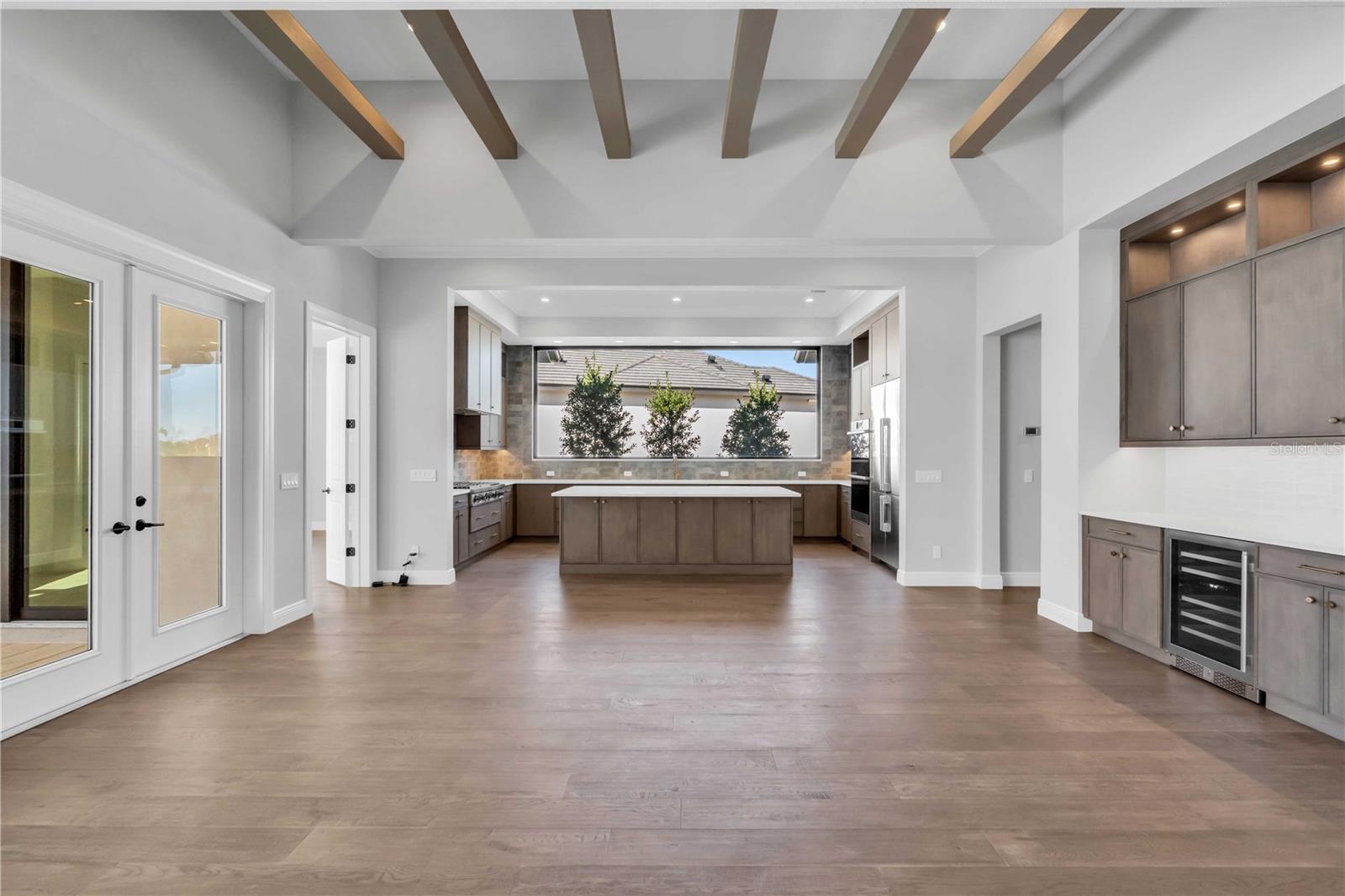 1018 Blue Shell, Sarasota, FL 34240