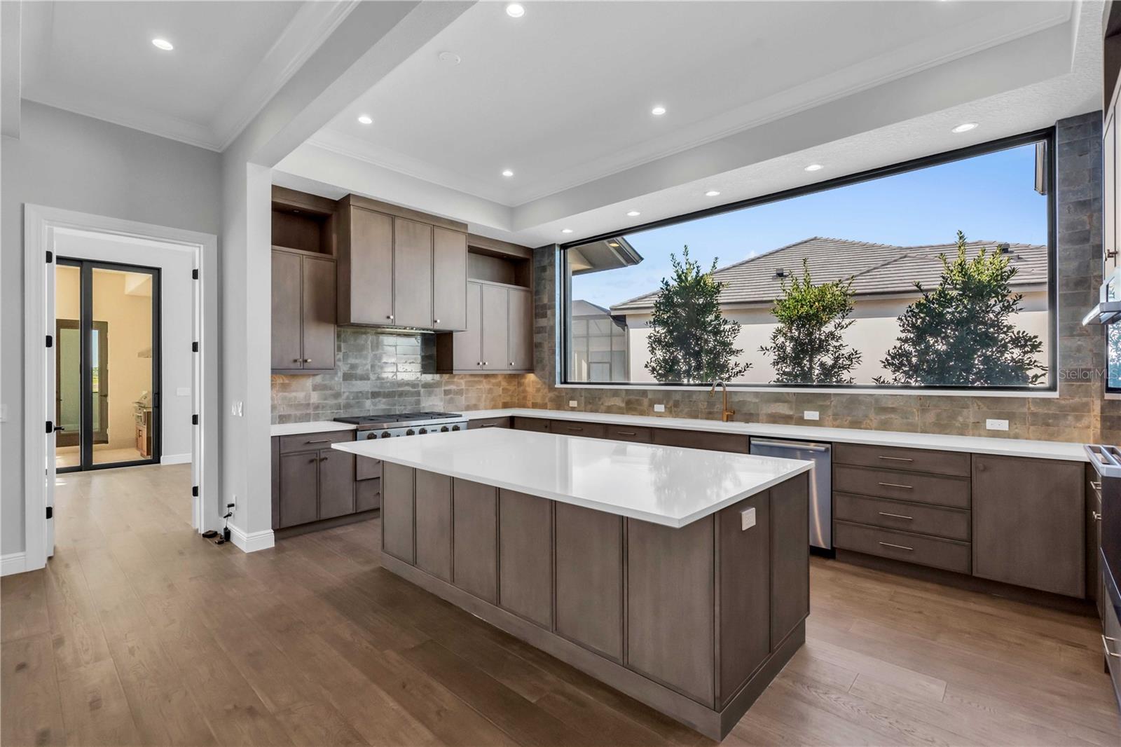 1018 Blue Shell, Sarasota, FL 34240