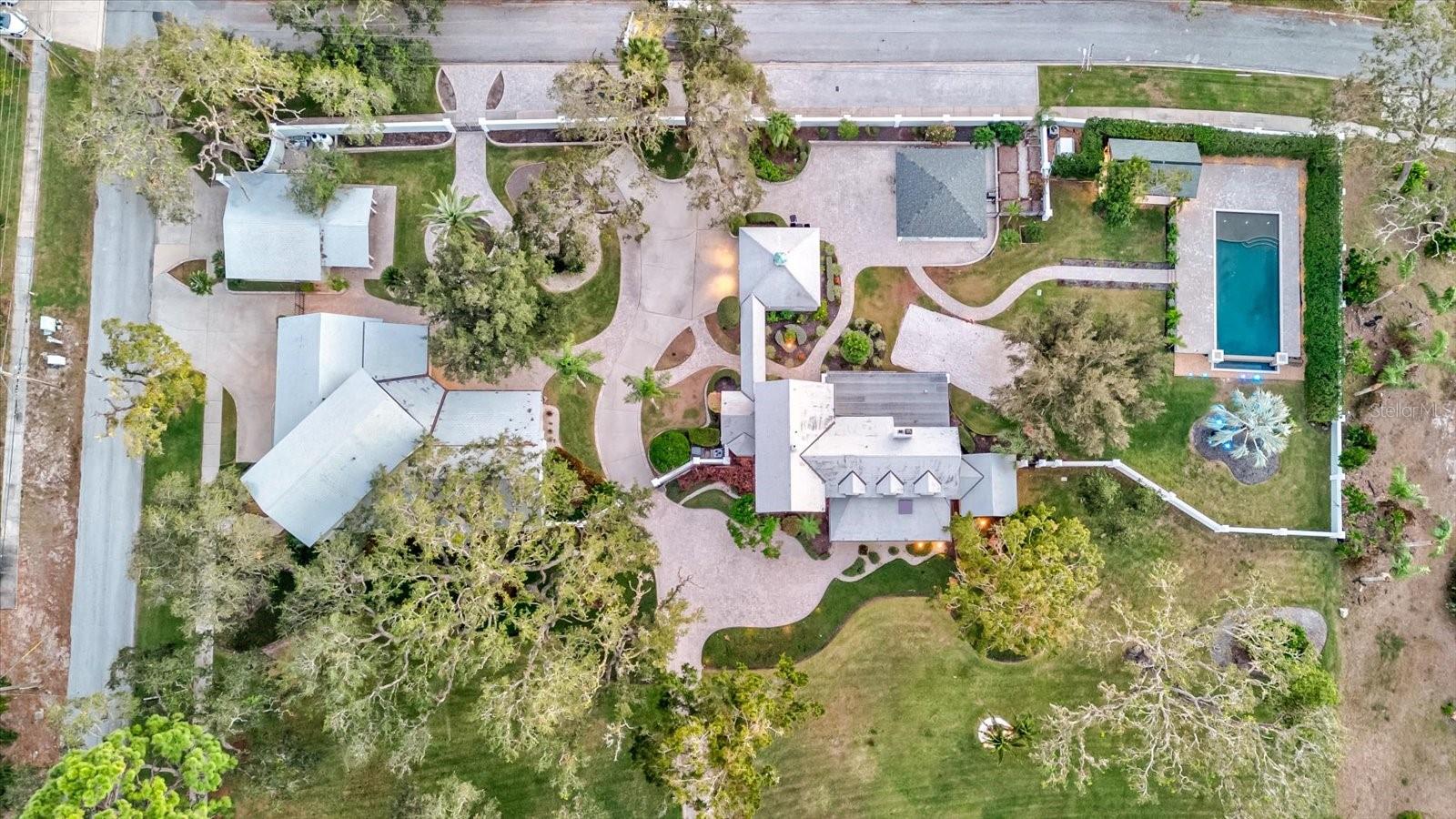 518 Riverside, Tarpon Springs, FL 34689