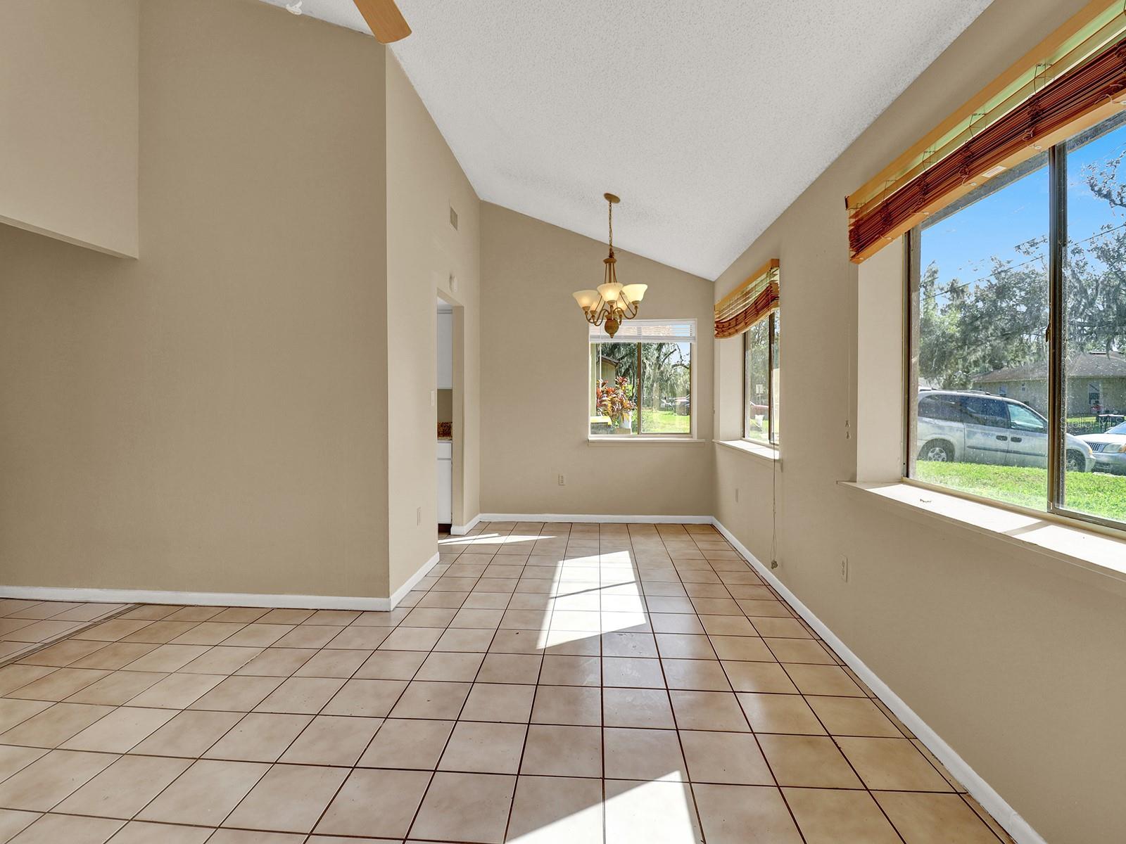 1057 Old South, Lakeland, FL 33811