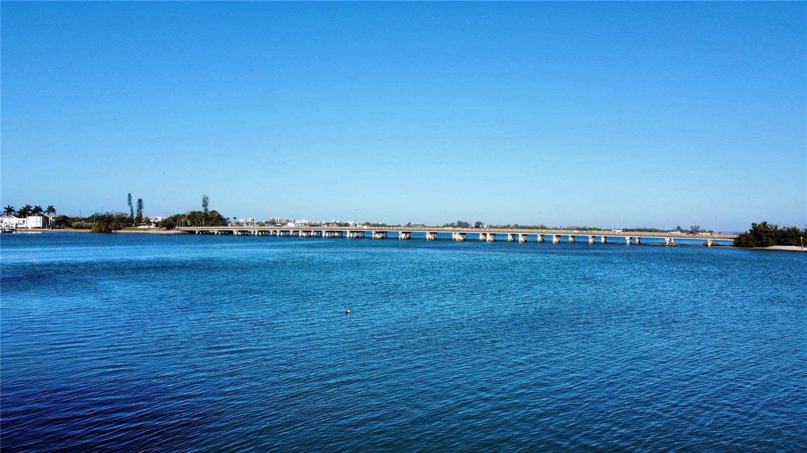 109 Warbler, Sarasota, FL 34236