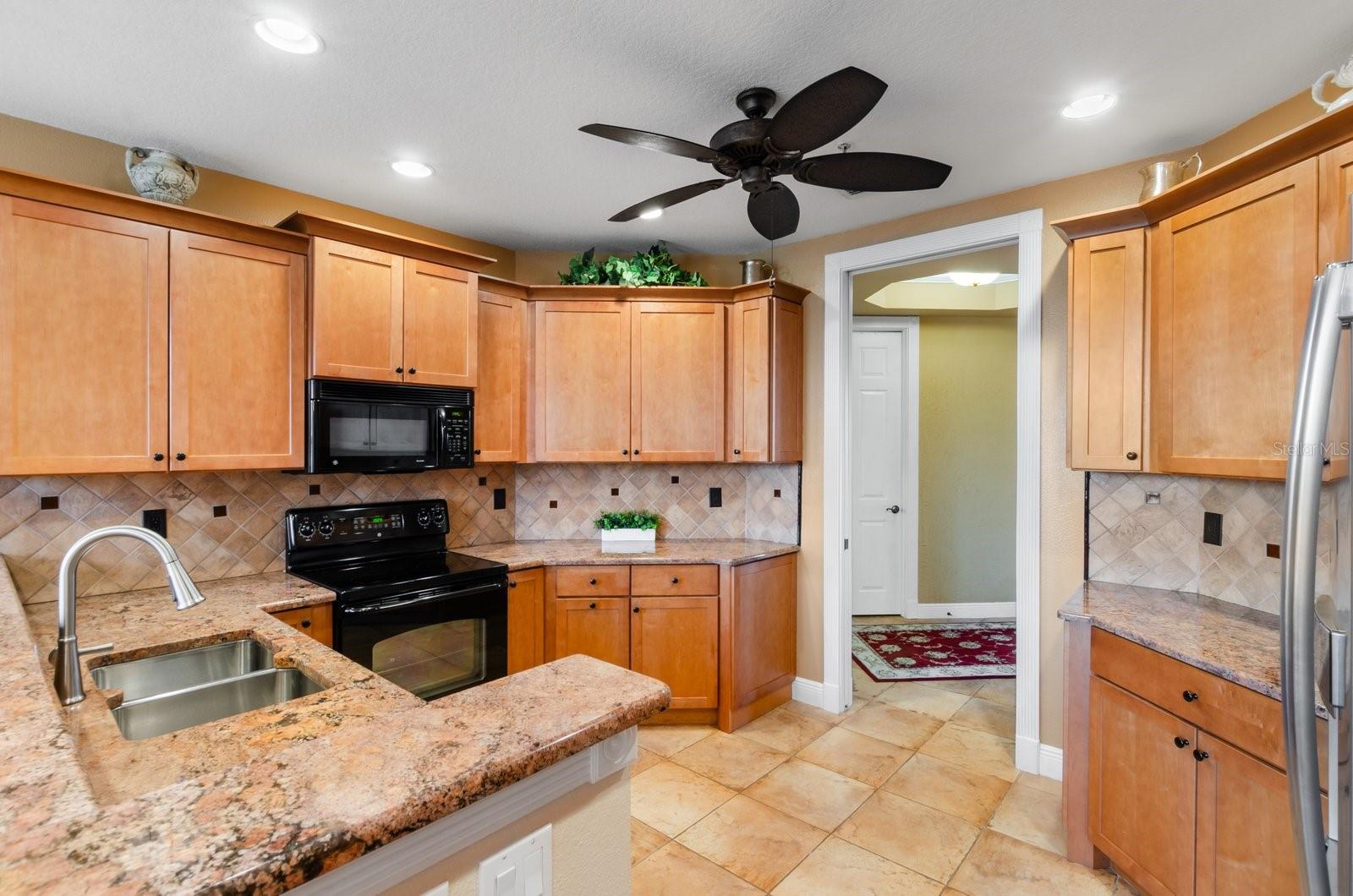 5209 Manorwood Unit 3a, Sarasota, FL 34235