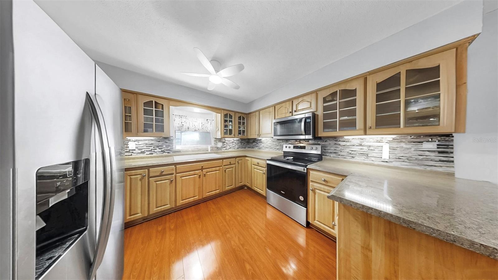 38919 3rd, Zephyrhills, FL 33542
