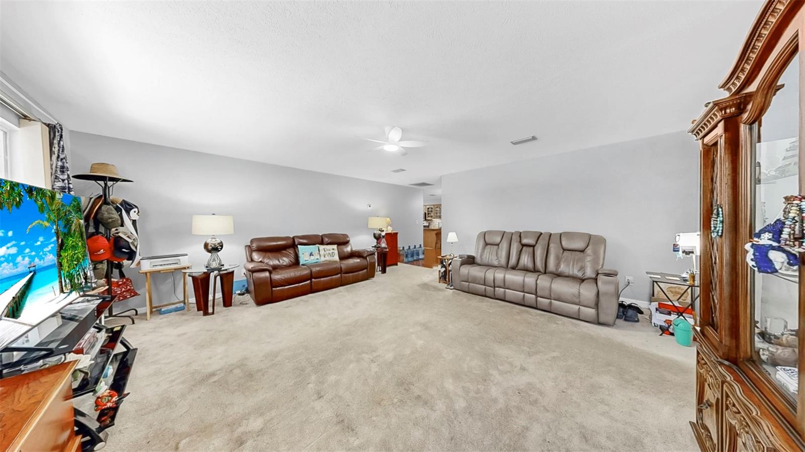 38919 3rd, Zephyrhills, FL 33542
