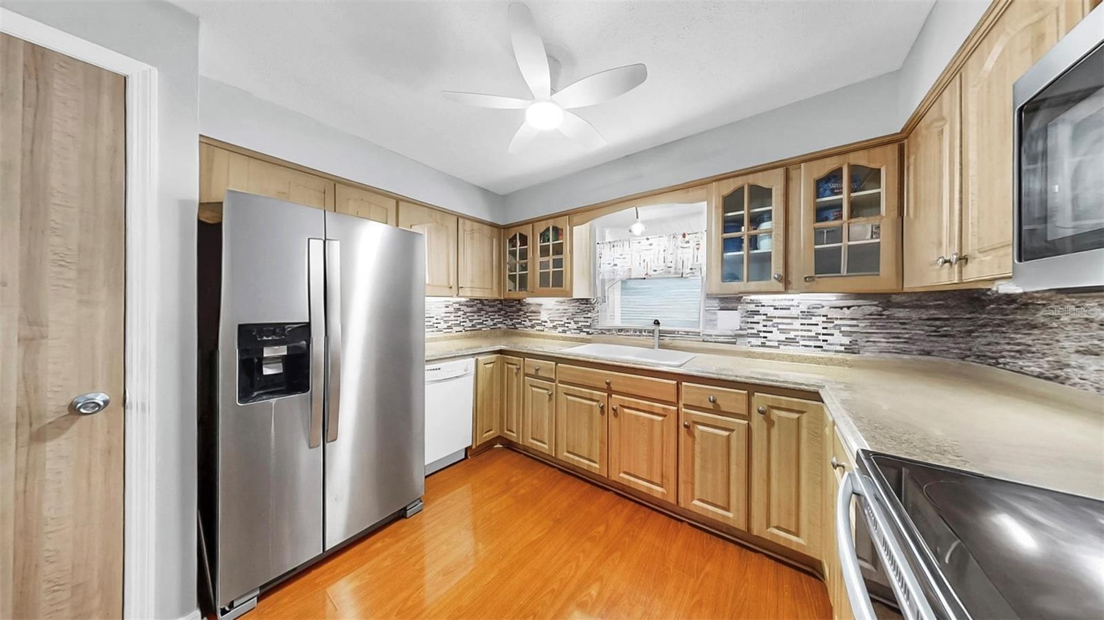 38919 3rd, Zephyrhills, FL 33542