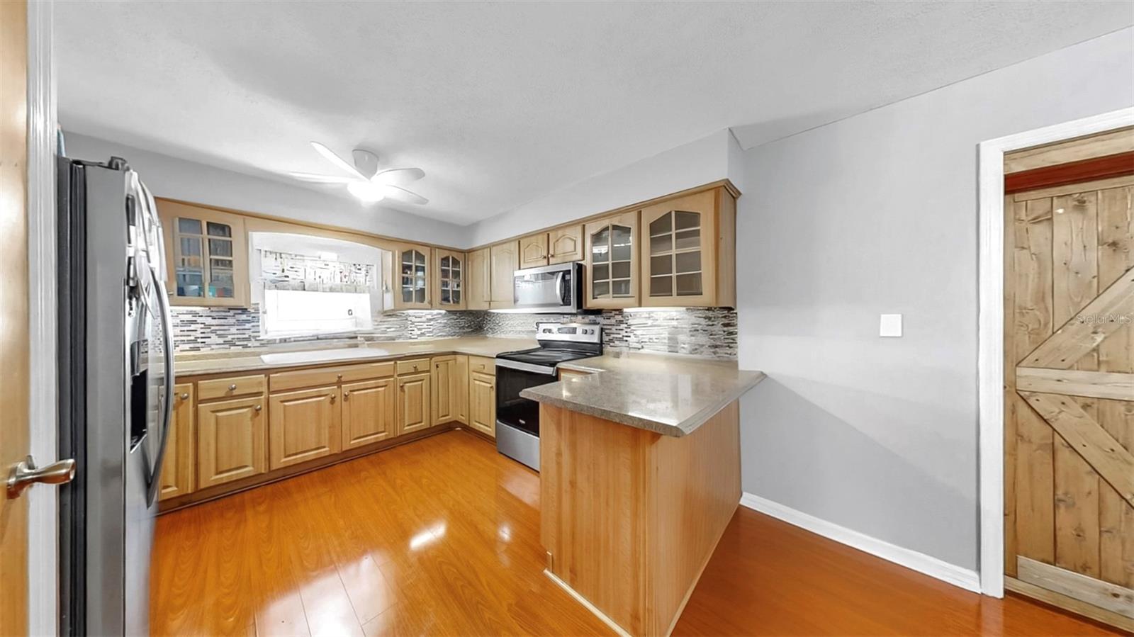 38919 3rd, Zephyrhills, FL 33542