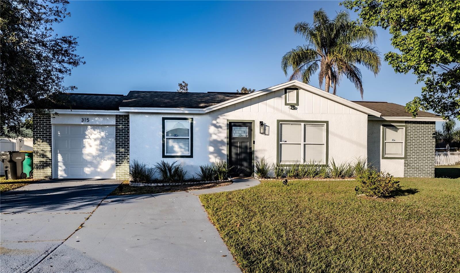 315 Lauderdale, Kissimmee, FL 34759