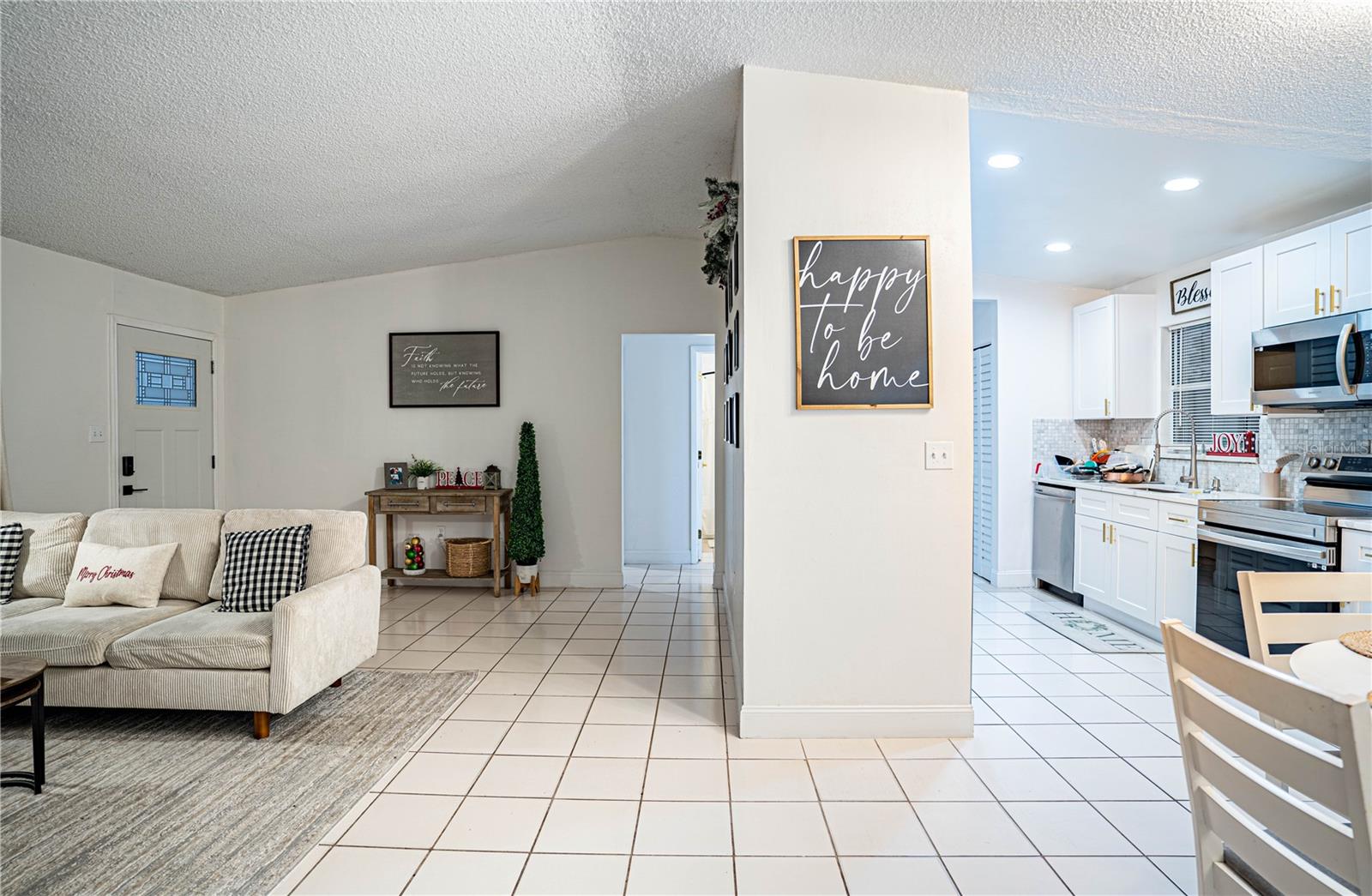 315 Lauderdale, Kissimmee, FL 34759